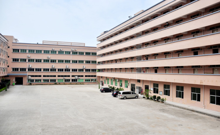 品牌商如(rú)何選擇化(huà)妝品OEM工(gōng)廠(chǎng)合作(zuò)